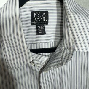 Traveler Collection Tailored Fit Button-down Collar